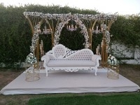 podium y compris chaise a vendre 