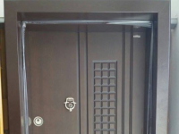 PORTE BLINDEE 