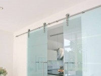 PORTE TOTALEMENT VITREE