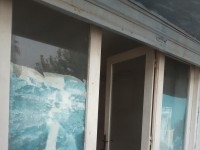 Porte vitrine en bonne etat