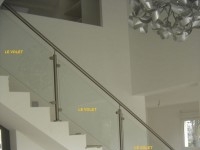 Rampe d'escalier aspect chromé