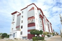 reste 3appartements a vendre