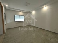 Un appartement RDC avec garage et jardin à vendre 