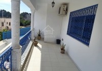 Une belle maison avec garage à vendre à Korba