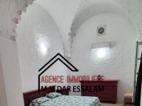 une grande villa près de la plage