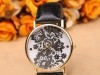 Une jolie montre pour fille-femme 