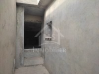 Une maison avec garage et studio à vendre à 290 MD