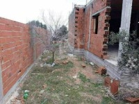 Une spacieuse maison inachevée à vendre 51355351