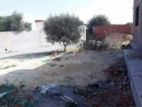 Une spacieuse maison inachevée à vendre 51355351
