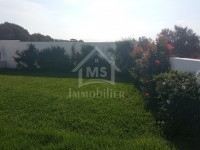 Une villa avec piscine et jardin à vendre 51355351