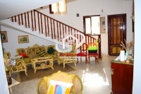 vendre à mahdia maison sur un grand terrain 