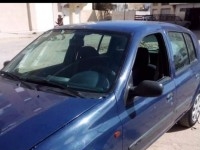 VENTE CLIO EN BON ETAT