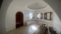 VENTE VILLA + GRAND TERRAIN A DJERBA RÉF V659