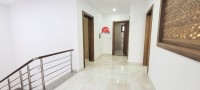 VENTE VILLA NEUVE À H SOUK AVEC PISCINE -REF V 572