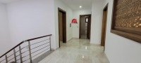 VENTE VILLA NEUVE À H.SOUK AVEC PISCINE-REF V 572