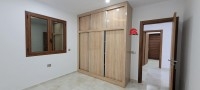VENTE VILLA NEUVE À H.SOUK AVEC PISCINE-REF V 572