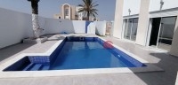 VENTE VILLA NEUVE AVEC PISCINE PRIVÉE - RÉF V537
