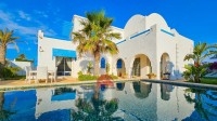 VILLA AVEC PISCINE À HOUMT SOUK DJERBA - RÉF L768