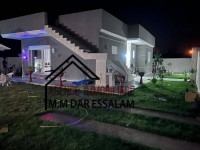villa avec piscine à vendre