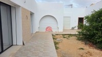VILLA DE PLAIN-PIED À VENDRE À HOUMT SOUK DJERBA Z