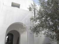 Villa en cours de finition avec jardin et piscine 