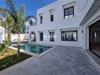 Villa LA ROSE BLANCHE (Réf: V2637)