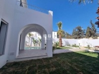 Villa LA ROSE BLANCHE (Réf: V2637)