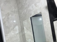 villa moderne avec piscine près de la mer