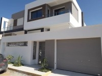 Villa Neuf THS Avec Piscine à La Soukra