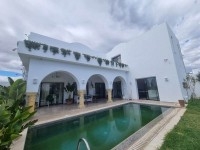 Villa PIVOINE (Réf: L2776)