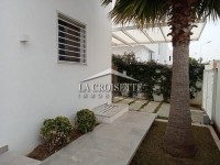 Villa S+3 avec piscine à La Soukra MVV0167