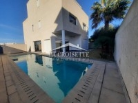 Villa S+4 avec piscine à La Marsa  MVL1277