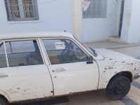 voiture Peugeot 104 - Sfax