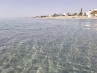 منزل مؤثث ، يبعد * 1 دقيقة مشي * عن البحر 